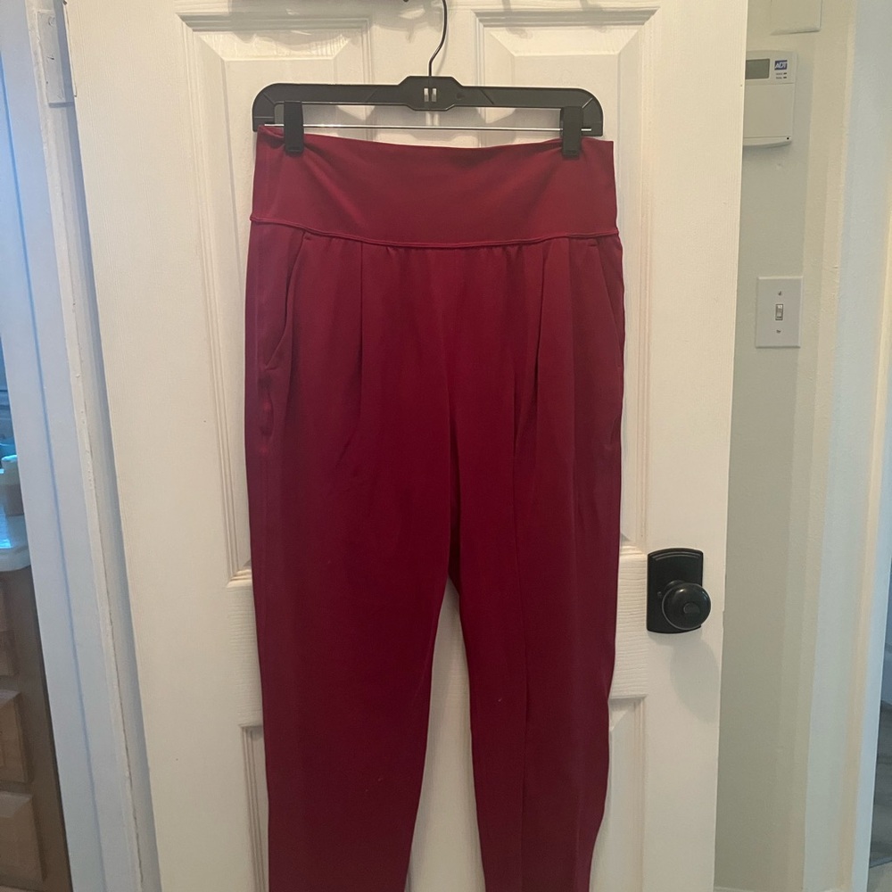 Athleta Elation Yoga Jogger Pants & Headband - Coffeeberry